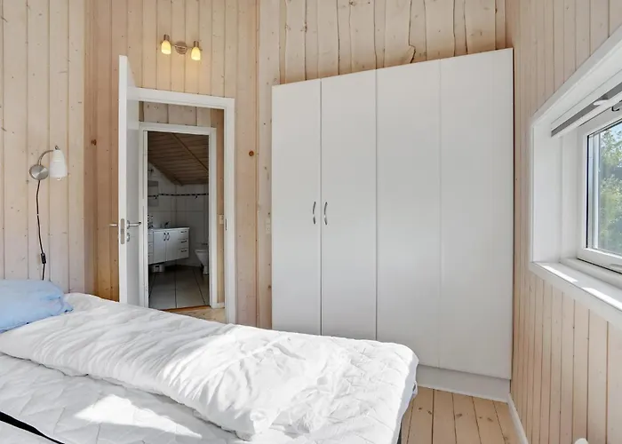 3 Bedroom Cozy In Feriehus Børkop