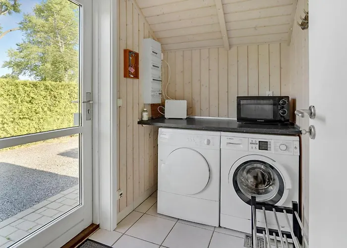 3 Bedroom Cozy In Børkop